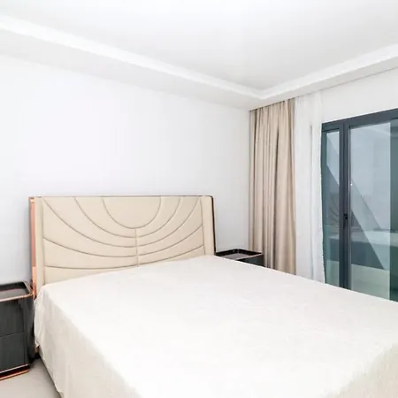 וילה Remarkable 3 Bedroom Beachfront In *